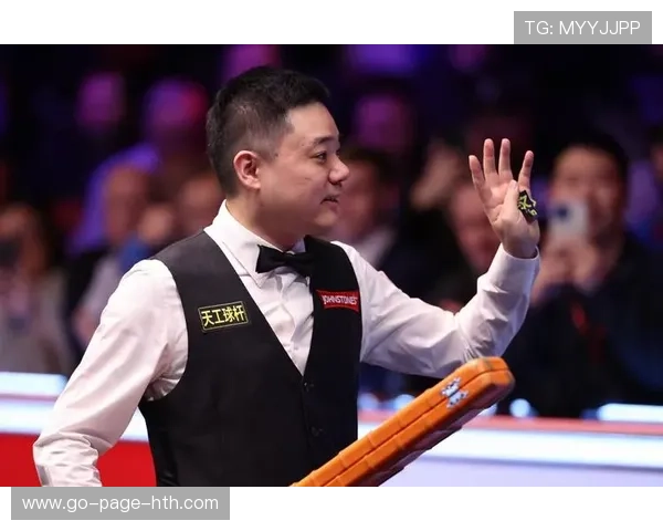 丁俊晖6-0横扫晋级斯诺克国锦赛!直言“可能还会打很久” 丁俊晖6-0横扫晋级斯诺克国锦赛!直言“可能还会打很久”