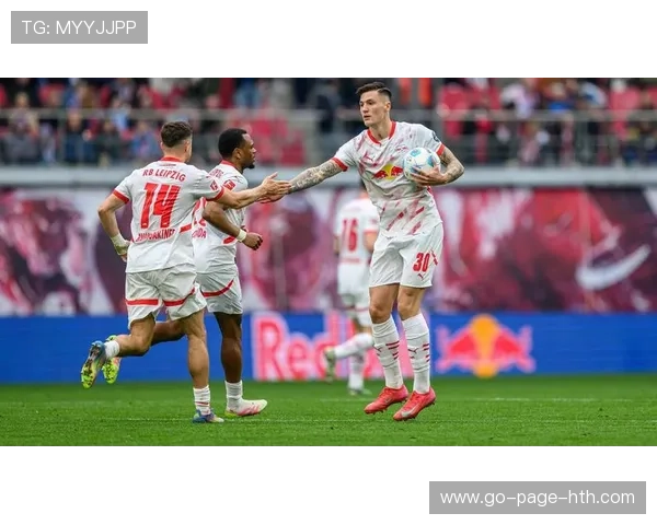 曼联锋线新星谢什科继续带领球队攻坚